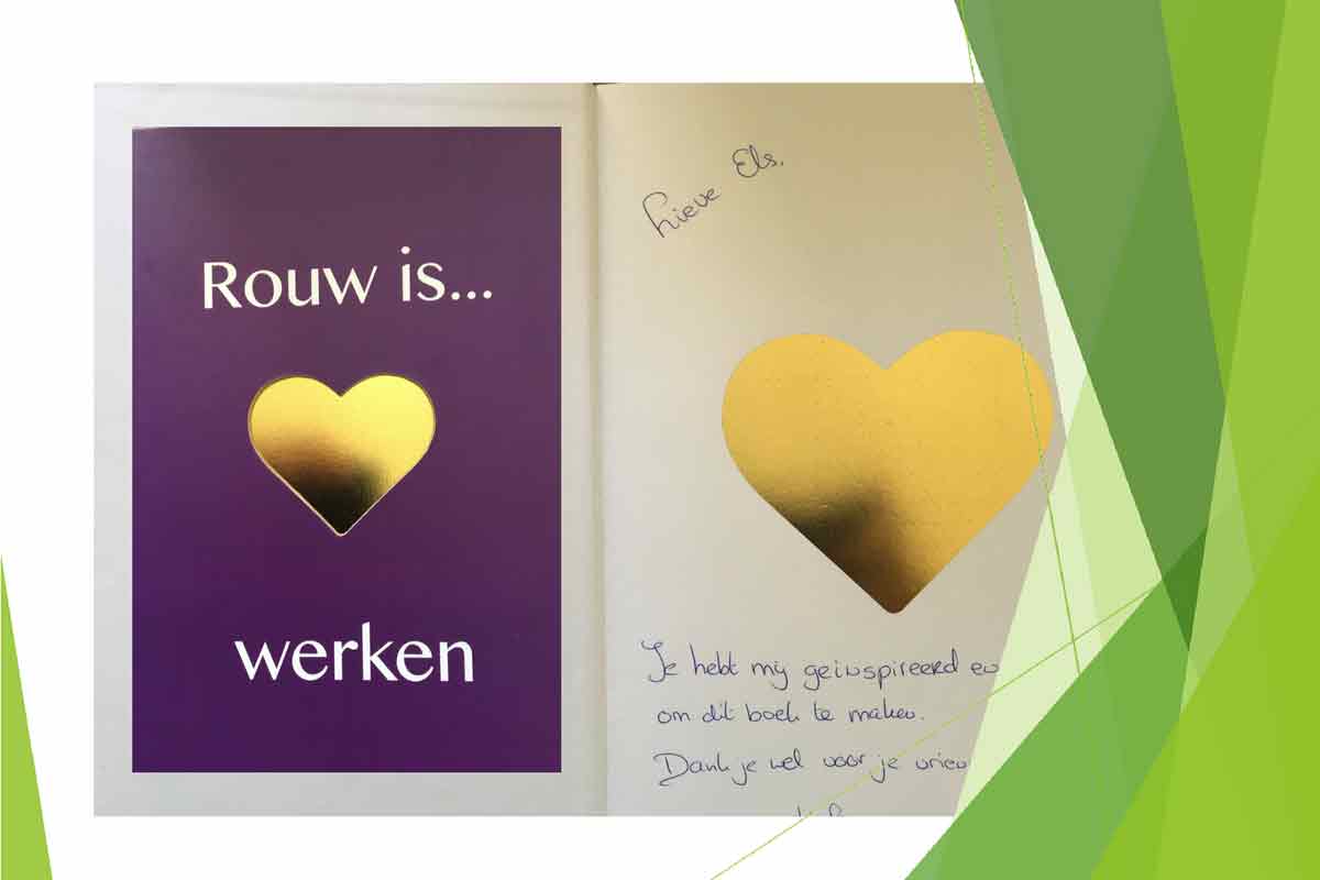 Uitgenodigd om het eerste exemplaar van Rouw is ❤️ werken in ontvangst te nemen. Een boek over rouw en nazorg met tips, gedichten, opdrachten en ruimte om een verlies van je af te schrijven.